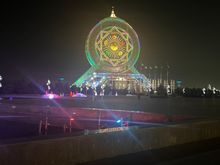 The ferris wheel at night