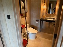 powder room