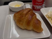 Croissant (they also had Ube ensaymada which I hope to choose when I fly with them again in February).