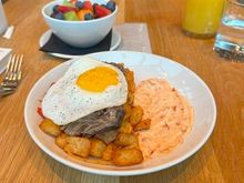 Short rib crispy potato hash