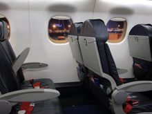 Embraer 190 seating