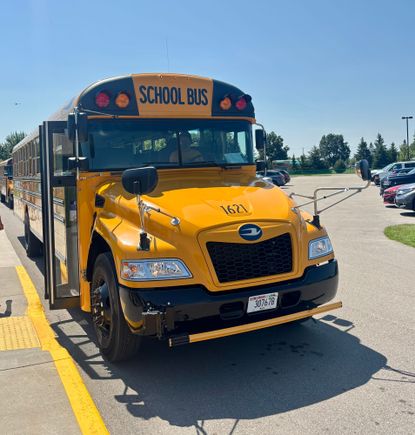 Big yellow bus 