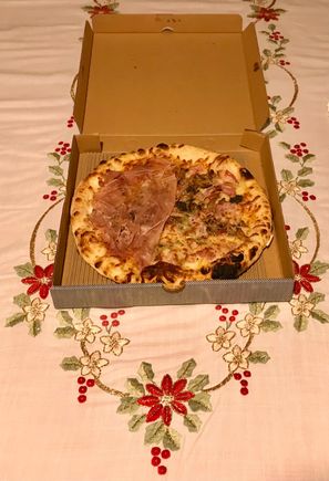 Lino pizza , mushrooms with half / half - added bacon & prosciutto