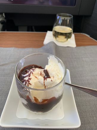 At last! My first hot fudge sundae after quite a while. It was quite decadent