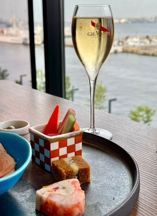 Cocktail hour
