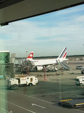 Today the 14:55 from BCN to CDG was AF branded and operated with the standard AF service. First time I have seen an AF branded plane at BCN since the route was Jooned.
