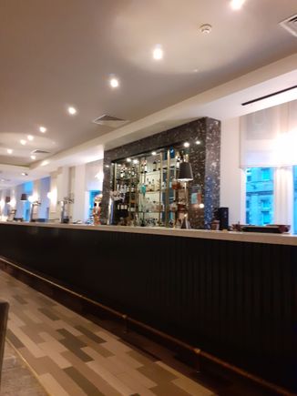 Bar ( 1st floor)