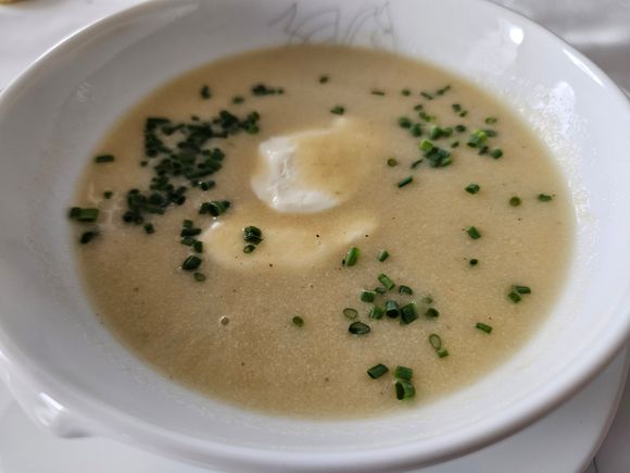 Leek and potato soup/Vichyssoise