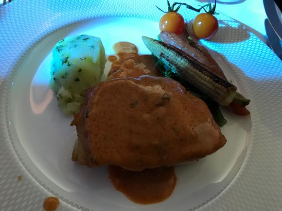 The turbot with the lobster sauce I poured on tasted just ok. The additional vegetables were overcooked.