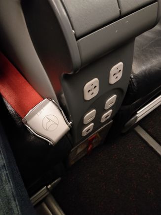 Power plugs TK Airbus 321 business class