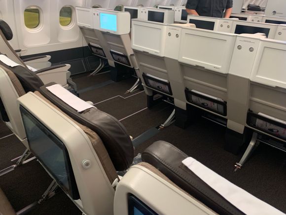A340-300 (4-class) overview of row 22