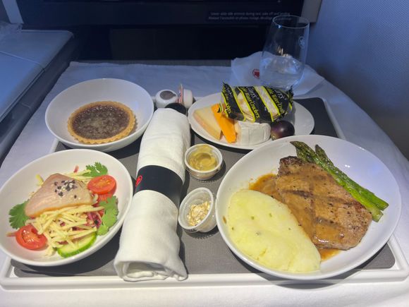 Dinner on Demand +7 hours after takeoff 
