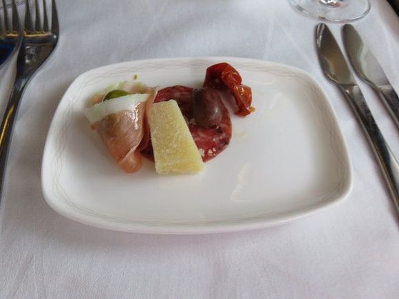 LHR - LAX. F. Antipasti plate