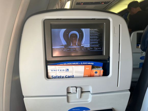 At least this old 737 has IFE