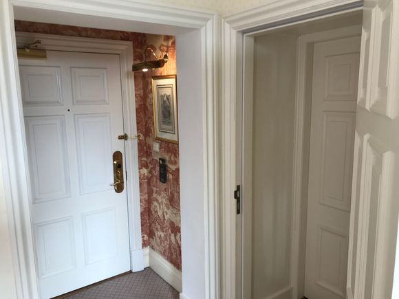 (Left) Entrance from the outer hallway 
(Right) Connecting door to the executive suite 