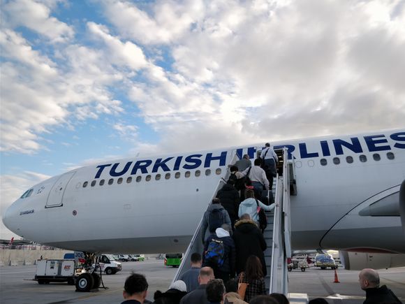 TC-JOE Airbus 330-300 IST-AMS