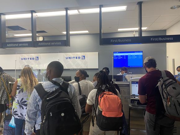 UA Priority Check-In Line