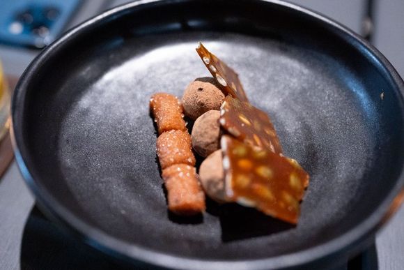 petit four