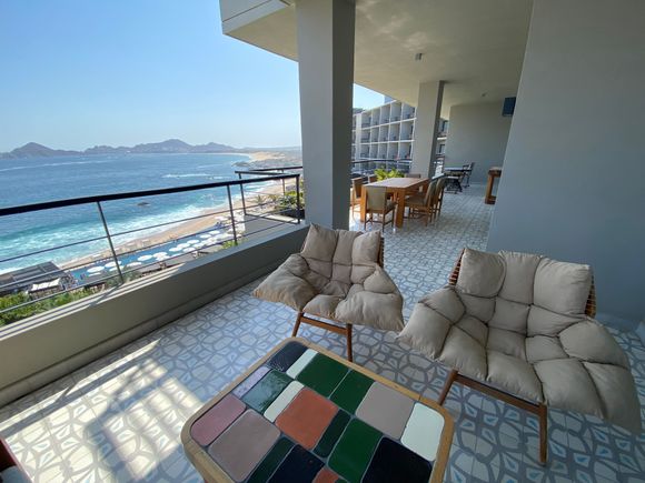 Wrap around deck on main floor