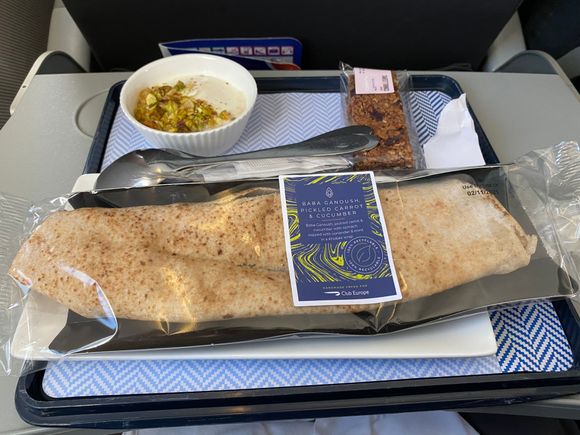 Brunch LCY-PMI the vegetarian option, the other choice was Turkey and a lot of egg in a white bread sandwich.
No Jack Daniels on board.