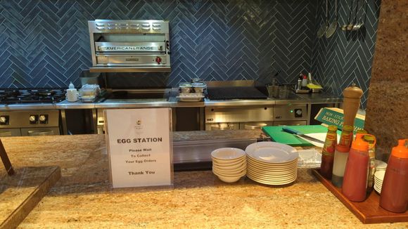 Breakfast at Kuang's Café - Egg Station