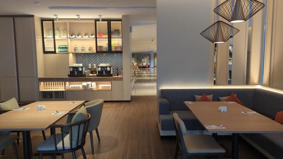 Breakfast at Kuang's Café - seating