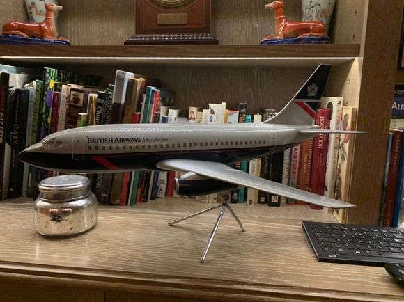 Space models 737-200
