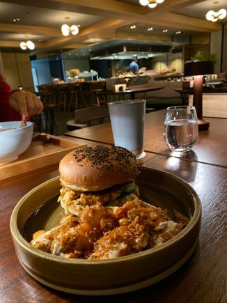 Late night menu - Chicken burger 