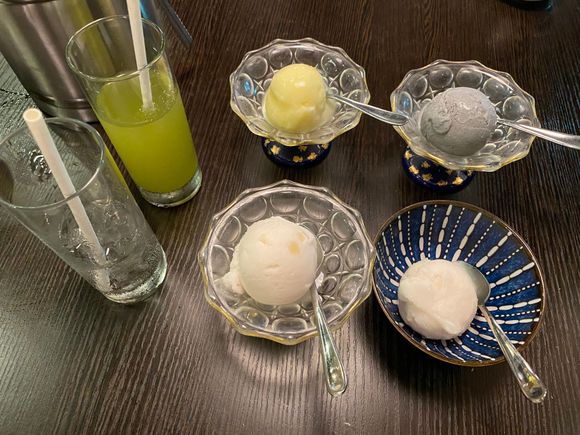 Had goma , momo ( 2 ) and yuzu ice creams .. iced green tea & iced water