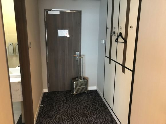 T3 transit hotel: payment is at reception by cards