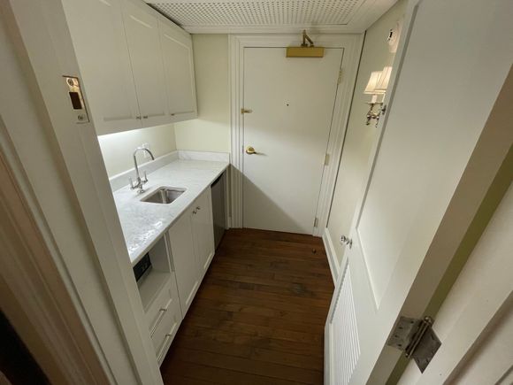 Butler’s pantry