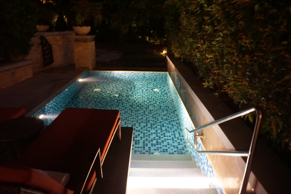 Private pool! Oh yeah..