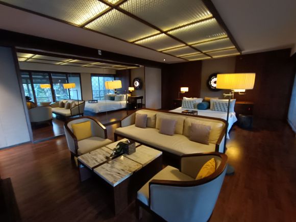 King One Bedroom Spa Suite with Ocean View
