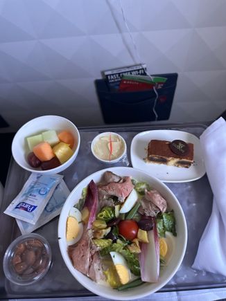 Overdressed Roast beef Salad. Rest of it was solid- I just ate it quickly to get back to work. 