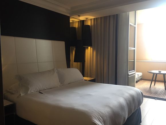 Executive room with terrace and harbour view