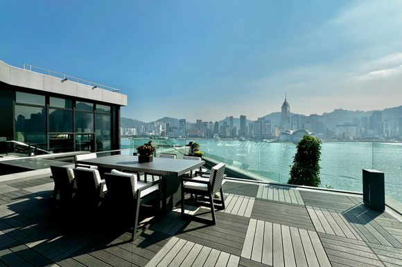 Infinity Pool Terrace