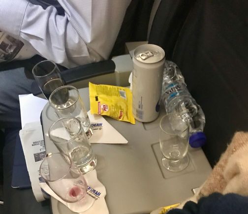 Levels of service remained like this throughout the flight. Empty glasses, no proactive drink refills, etc.