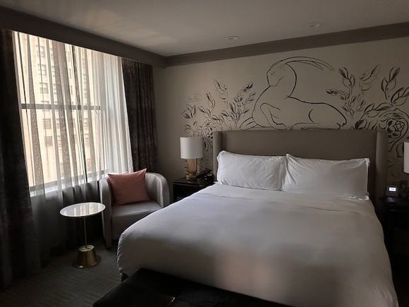 Corner Suite bedroom