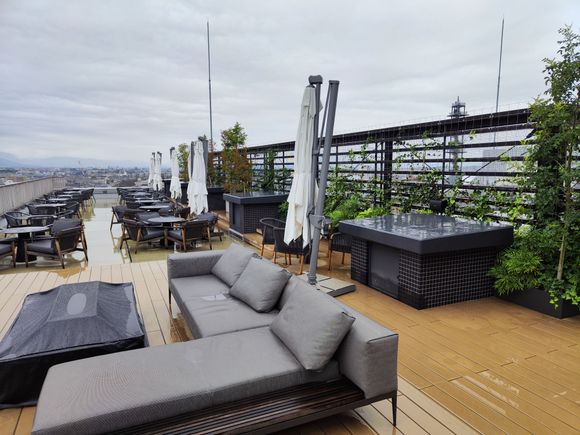Rooftop bar 
