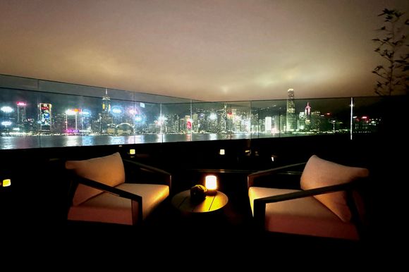 Terrace (Patio: Night)