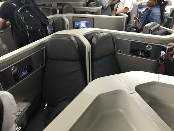 777 Concept D rear facing center seats 
