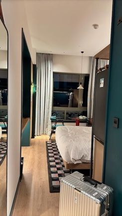 Missing the seating area of the rooms the next level up