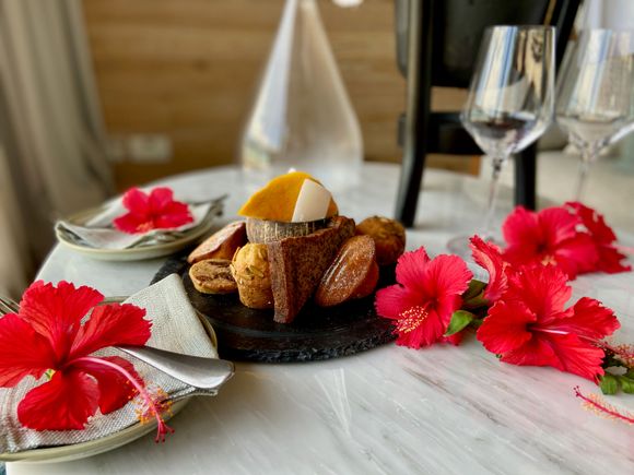Mango House' s welcome gifts