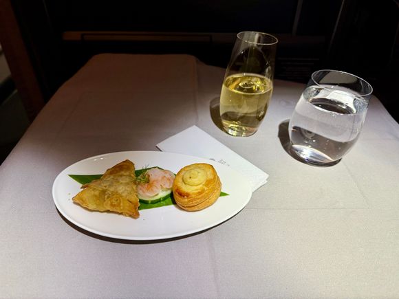Delicious ex-Han specific canapés 