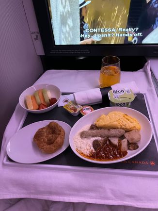 This was surprisingly good. Way better than Air France's Omelette. 8/10