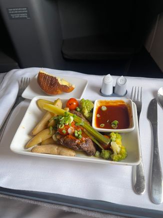 BBQ beef LAX - JFK in J, it was really good! Way better than the subsequent BA flight JFK - LHR, although that’s not saying much…