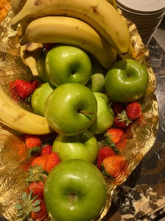 The lounge does have strawberries ! 