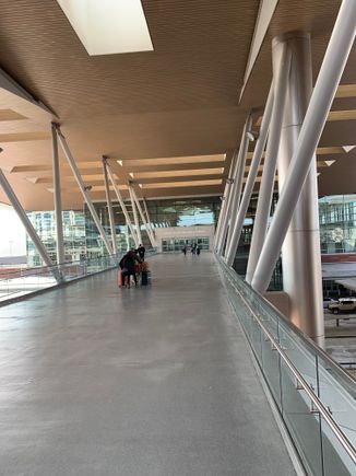 Skybridge to terminal