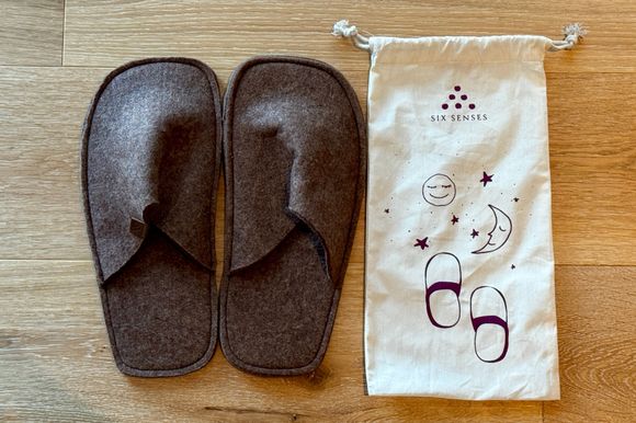 Slippers 