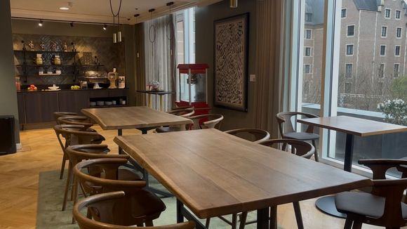 Executive lounge, ground floor